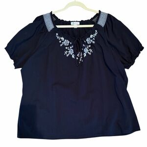 D & Co Black/White Embroidered Peasant Top Sz 2X